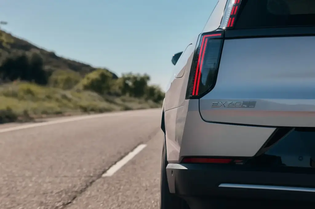 Volvo EX60: el SUV eléctrico que promete cambiarlo todo (y hasta 810 km de un tirón) 3 Moncloa Parte trasera Volvo EX60