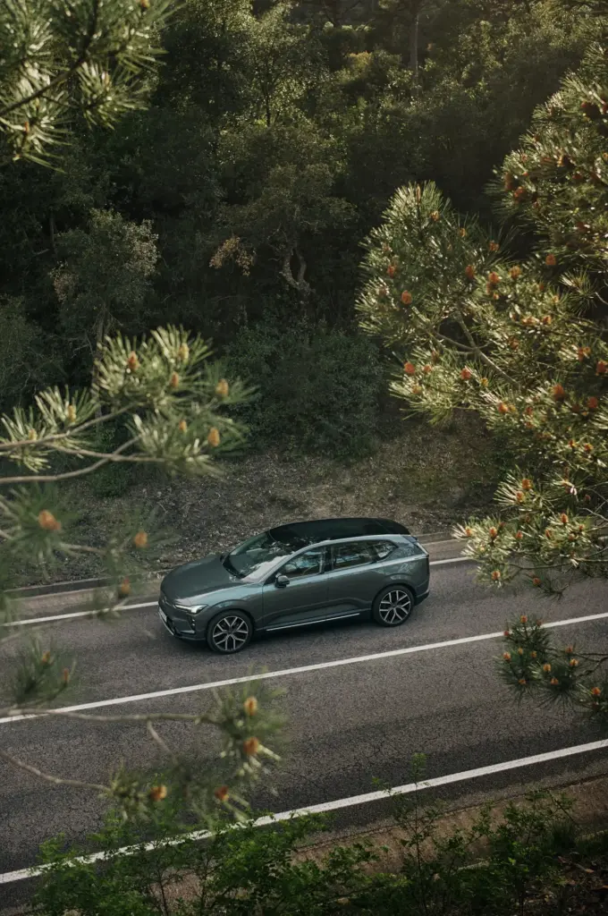 Volvo EX60: el SUV eléctrico que promete cambiarlo todo (y hasta 810 km de un tirón) 12 Moncloa Volvo EX60. Gran autonomia en carretera