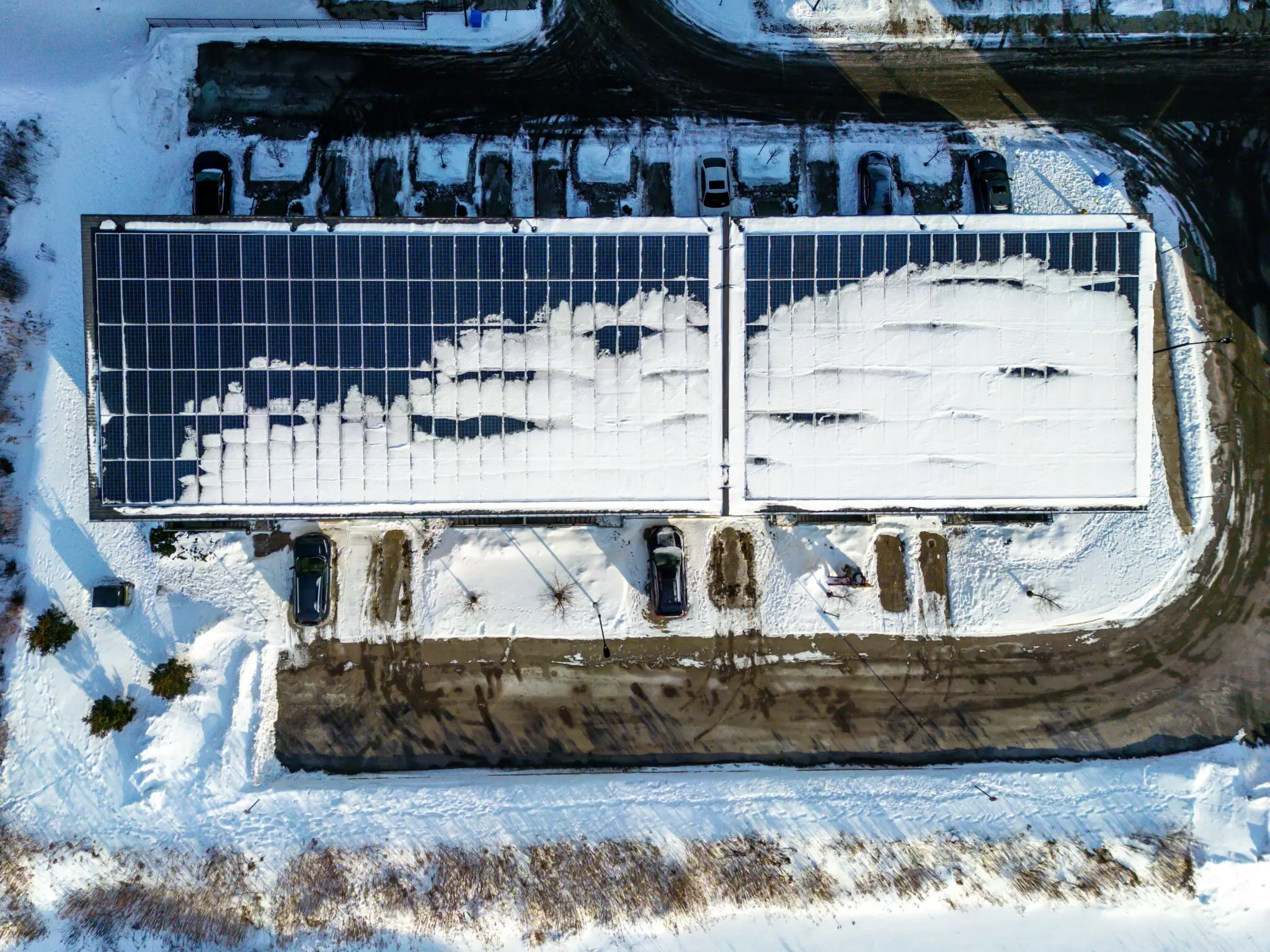 Canarias duplica el autoconsumo fotovoltaico desde 2023 y alcanza los 302,6 MW 1 Moncloa autoconsumo solar
