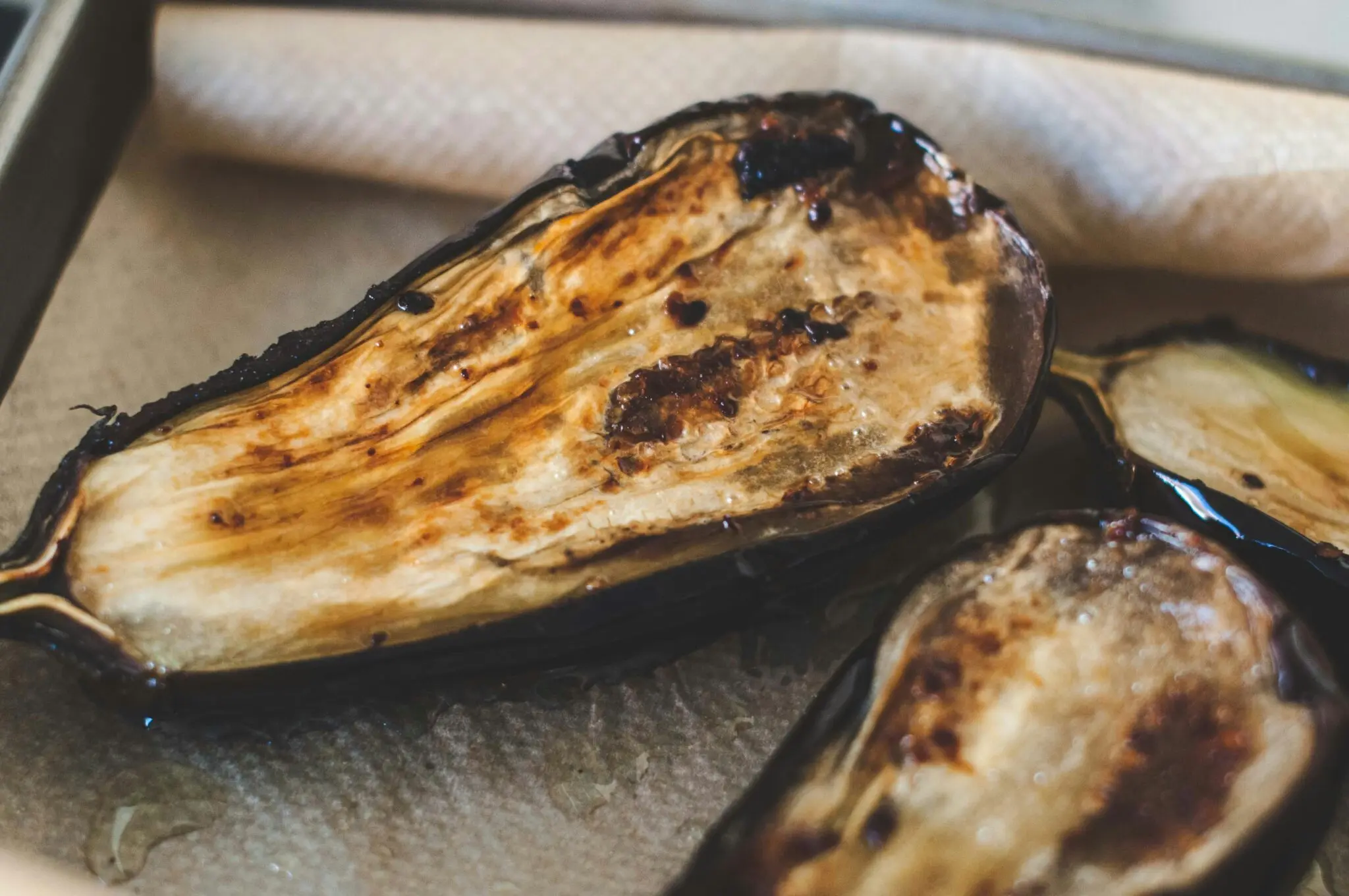 Las berenjenas con mozzarella al horno: la cena de 3 ingredientes que conquista y se prepara en 20 minutos 1 Moncloa berenjenas 3 ingredientes