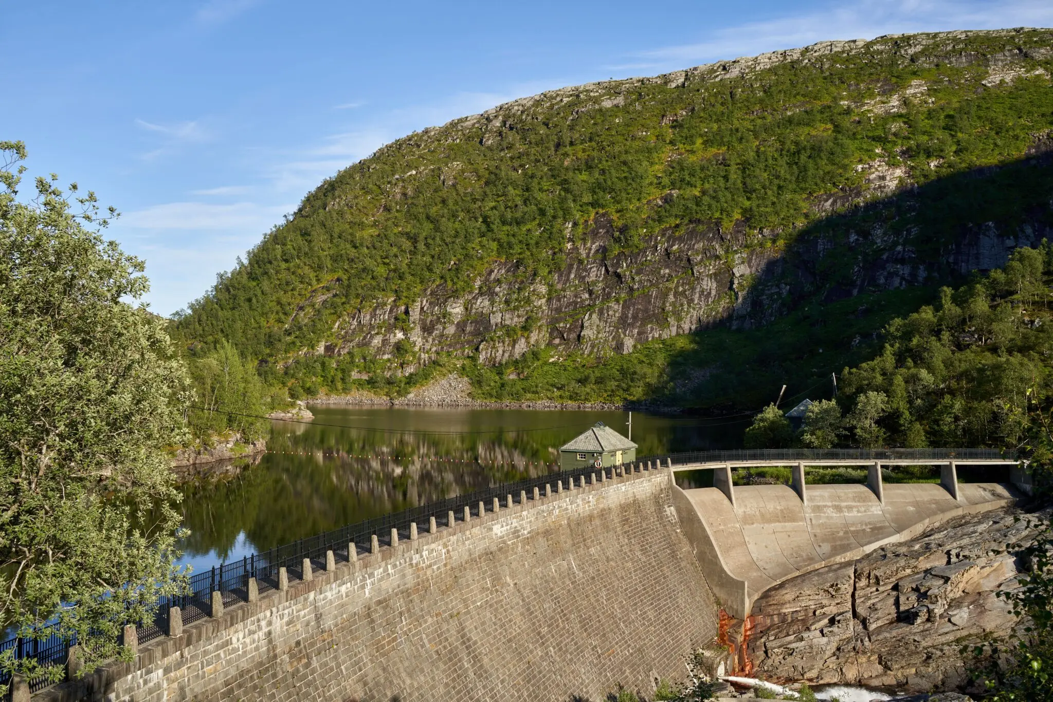 Dos plantas de bombeo de agua marina en Galicia enfrentan a O Rosal y Oia con miles de alegaciones 1 Moncloa proyectos hidroeléctricos Pontevedra