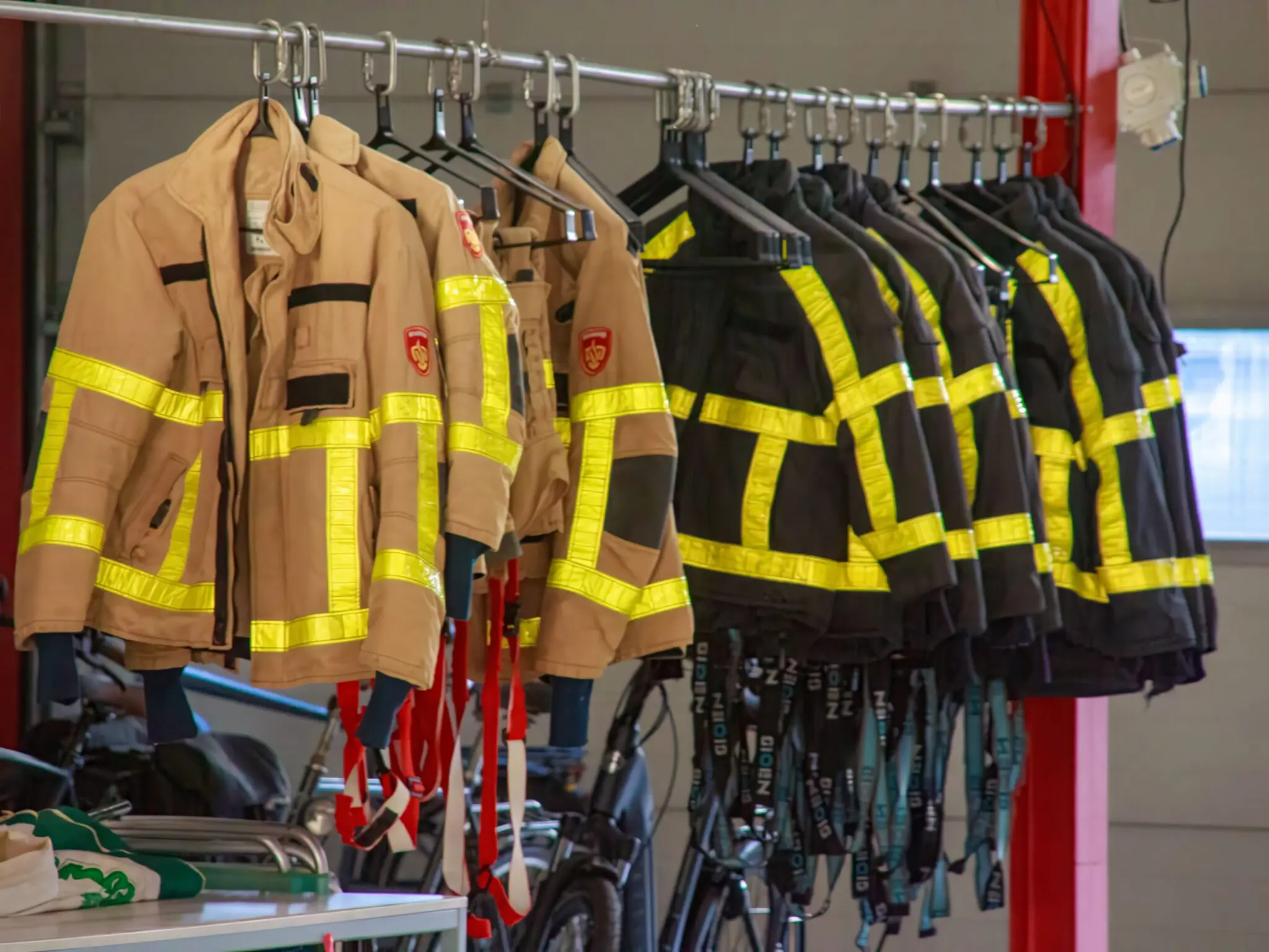 CSIF denuncia que los bomberos de las diputaciones de Aragón necesitan 194 efectivos más para cumplir la ley 1 Moncloa CSIF bomberos