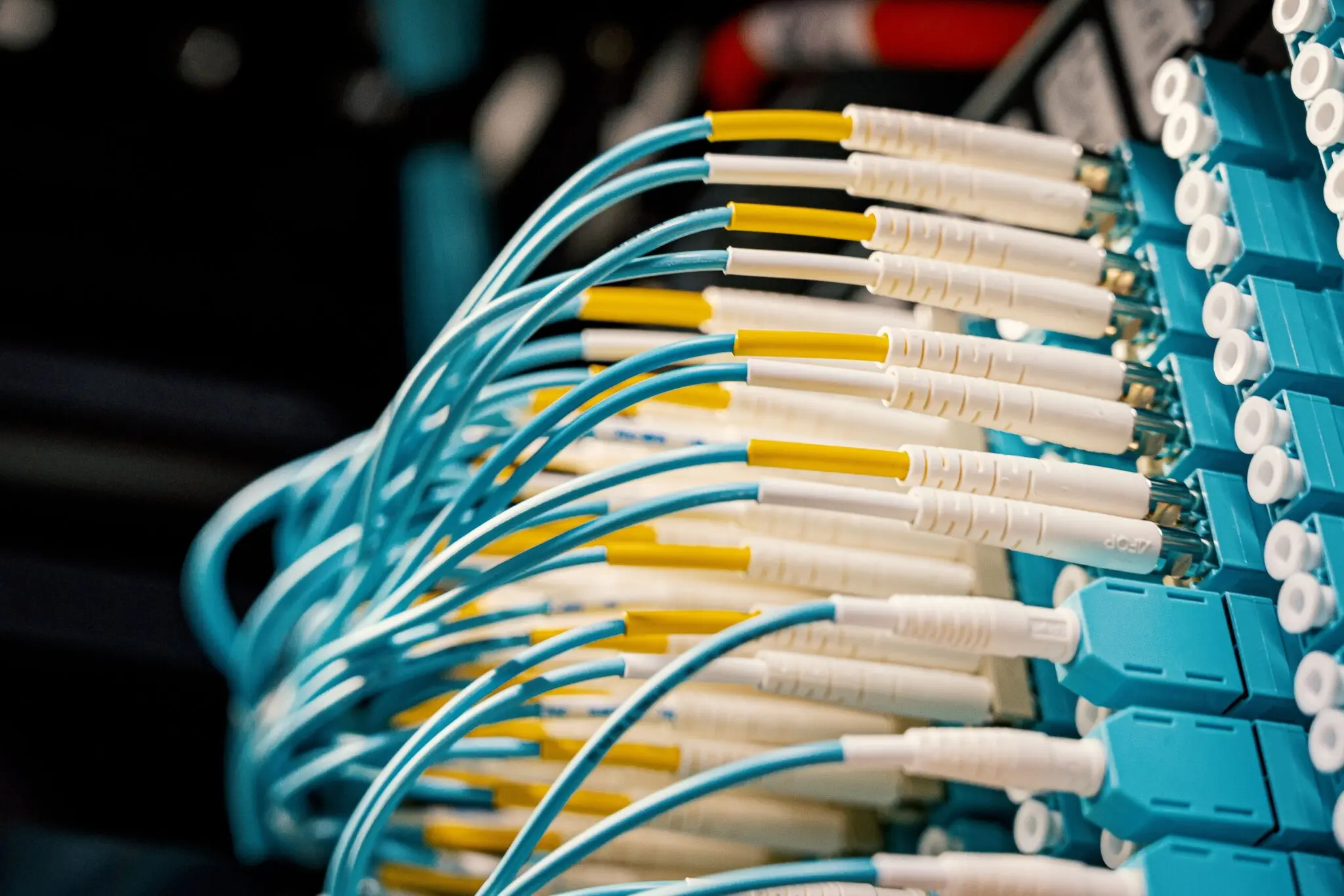 Botnet CARBONATO IA: secuestra servidores Docker y se paga su pasarela LLM 1 Moncloa Docker