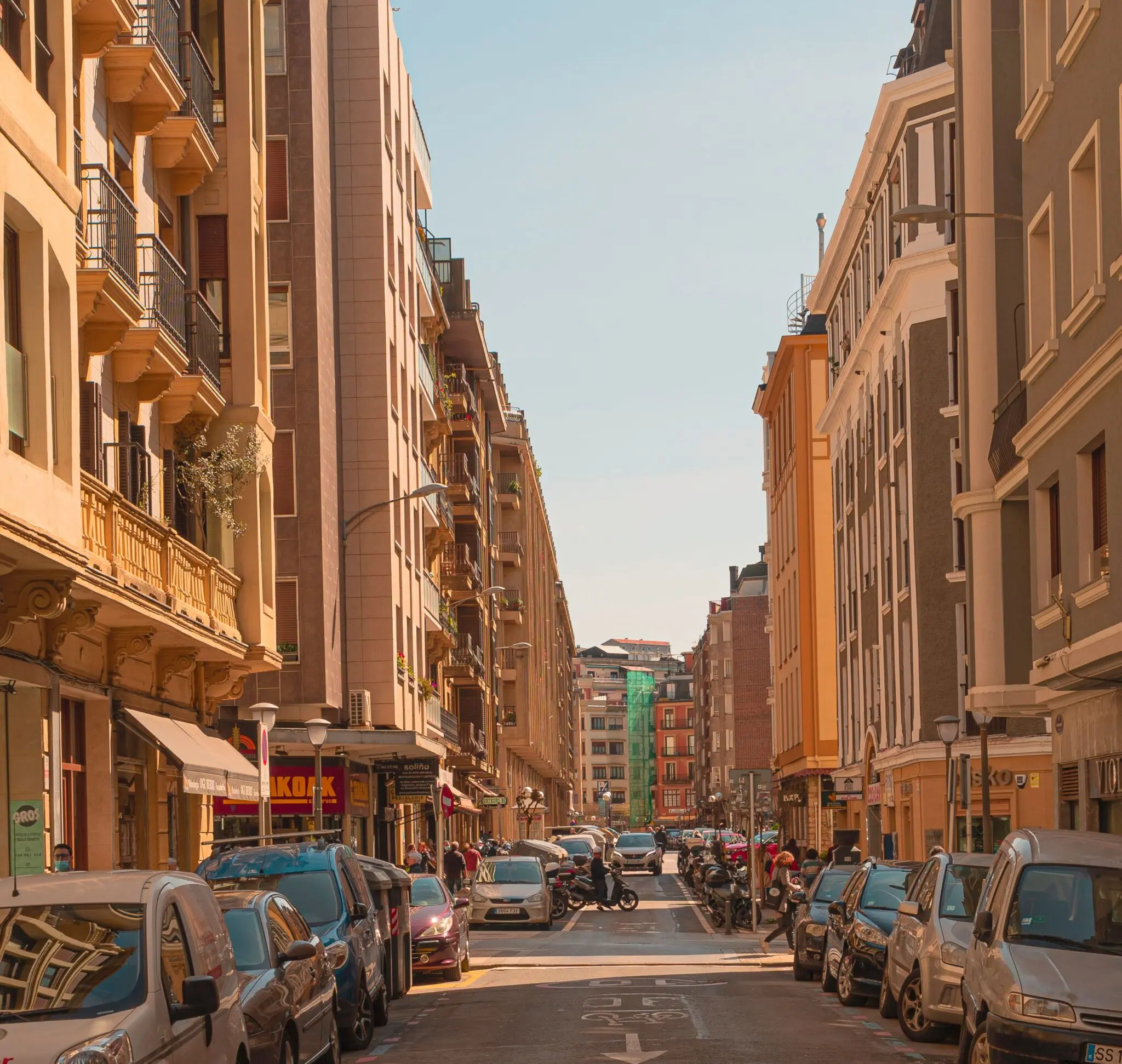 La compraventa de vivienda en Galicia sube un 10,8% en julio y desafía la caída del 5,1% en España 1 Moncloa mercado inmobiliario gallego