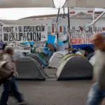 Junts tumba los dos decretos sobre la vivienda sin decir que votará no