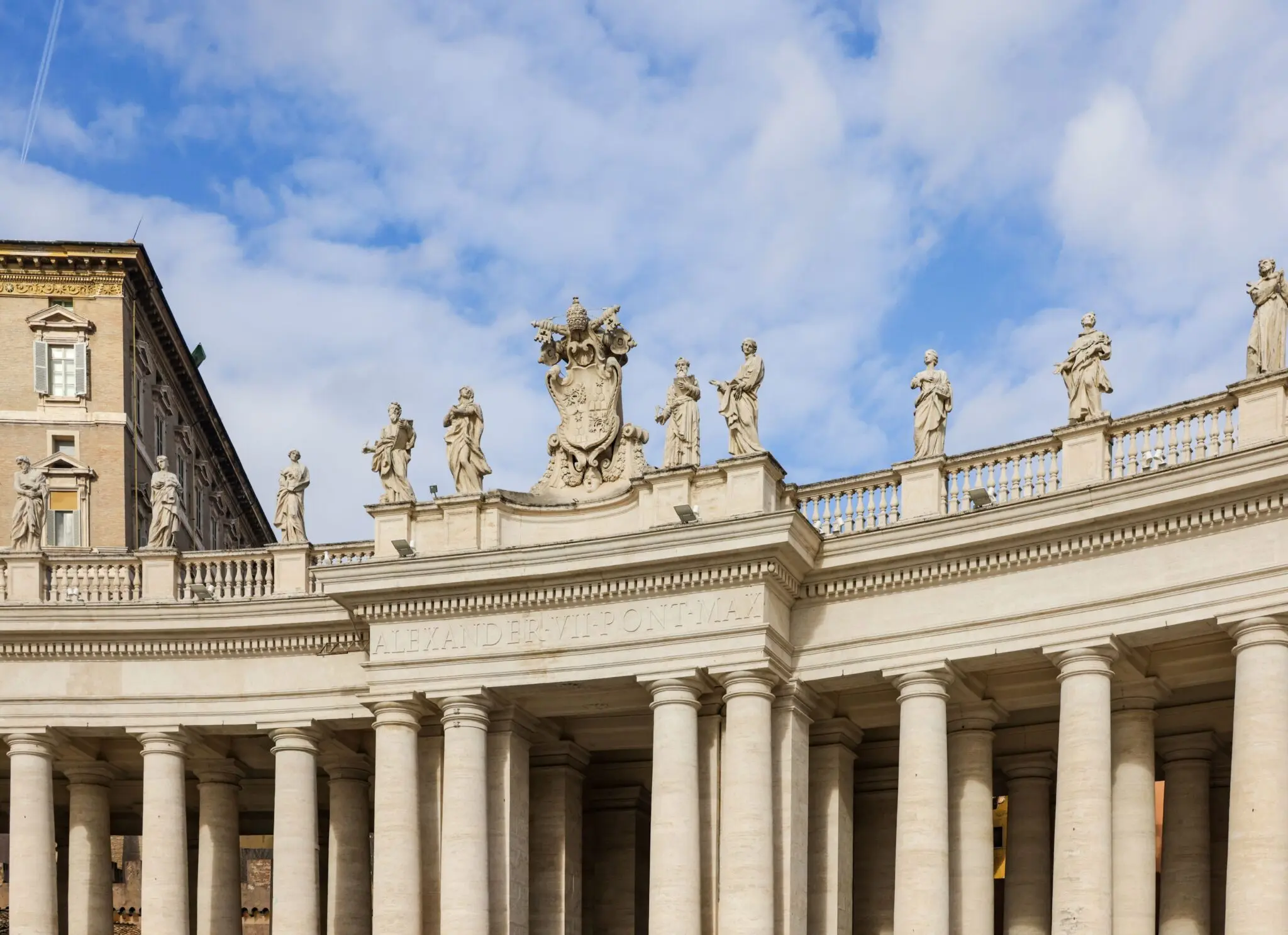 Director de la CIA viajó en secreto a Moscú para reunirse con los servicios secretos rusos: el Vaticano medió 1 Moncloa CIA Rusia espionaje
