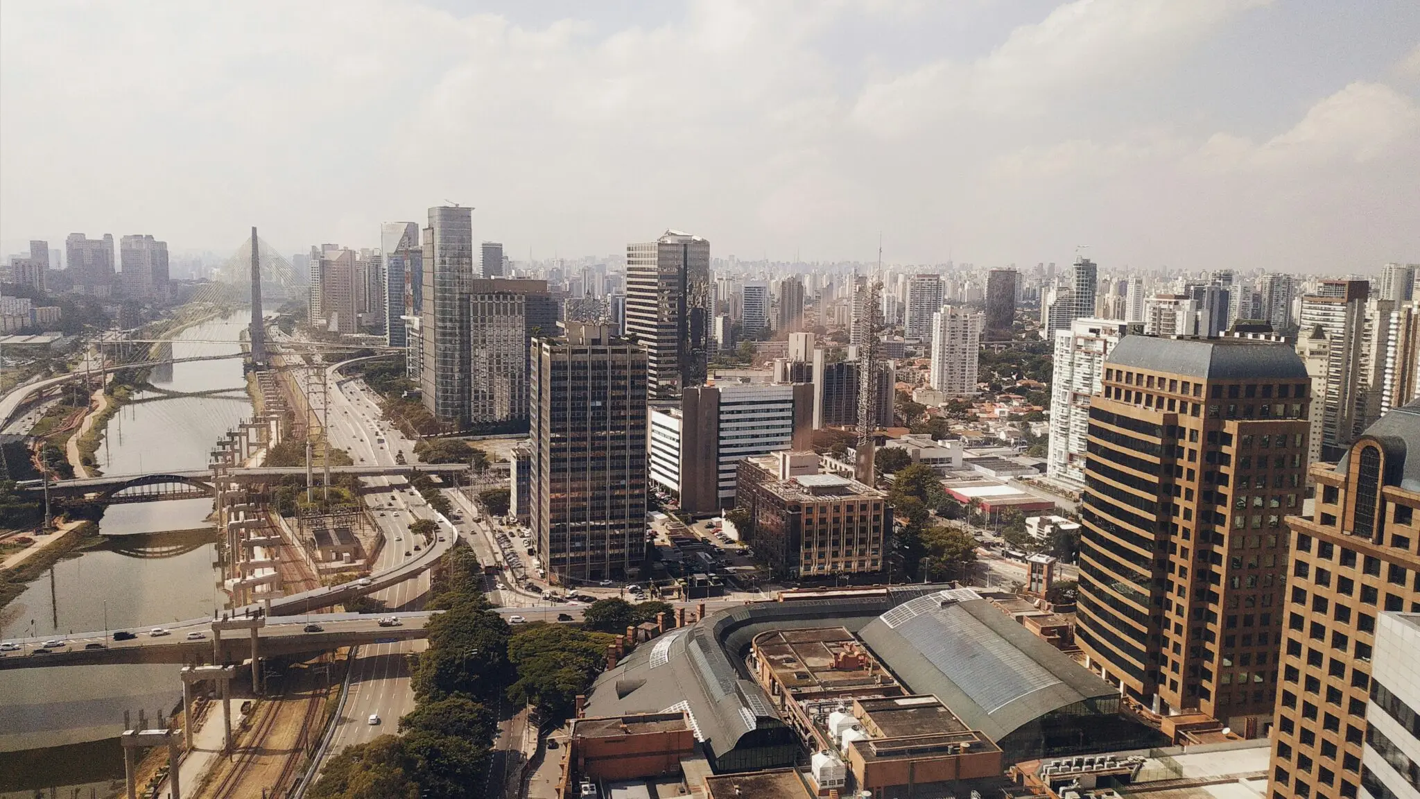 Elecciones en Brasil con empate técnico: la inversión española espera al 4 de octubre 1 Moncloa Lula Bolsonaro balotaje
