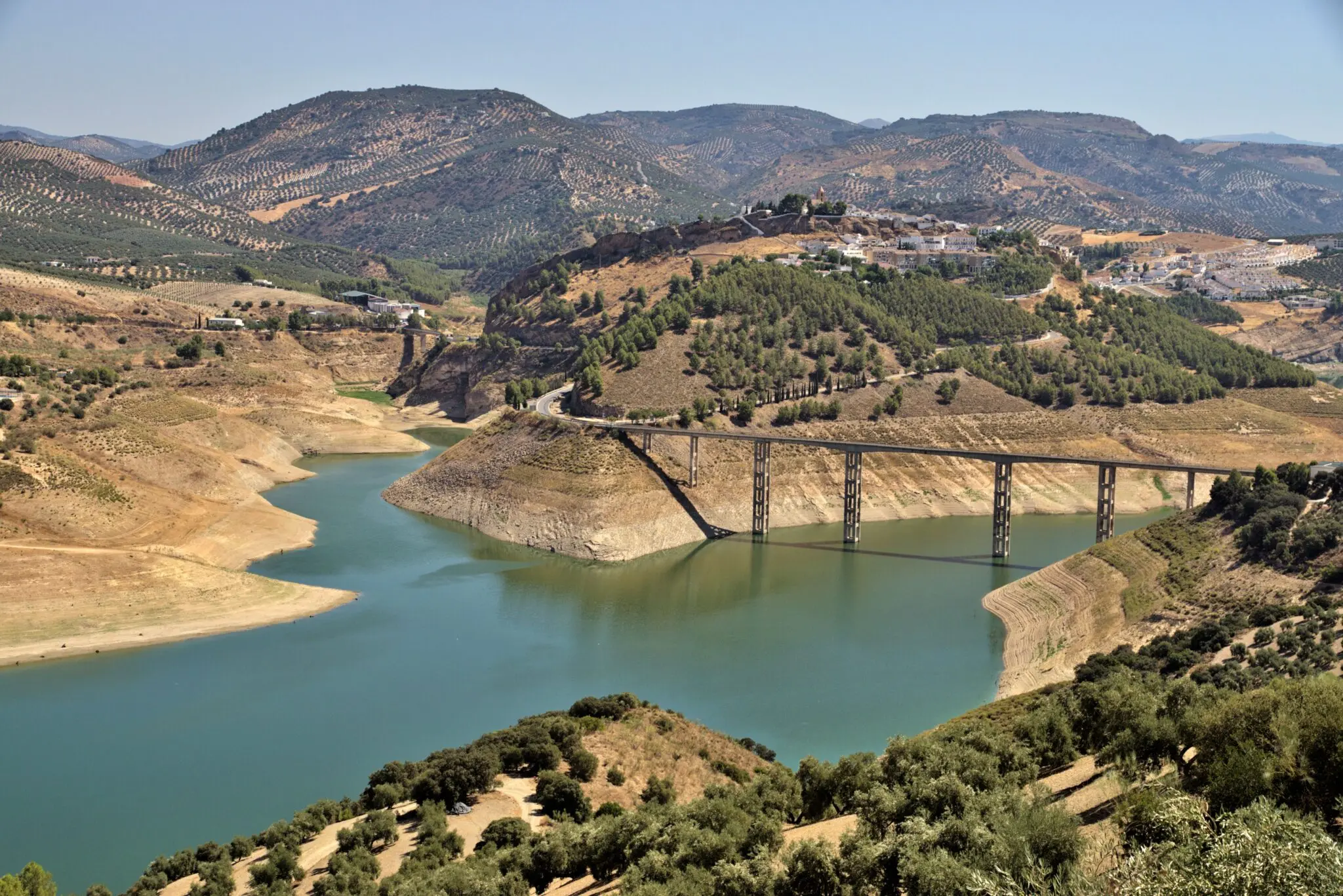 El Consell defiende el Es-Alert de las 22:08 en la Comunitat Valenciana: «La gente puede banalizarlo» 1 Moncloa alerta hidrológica barranco del Poyo