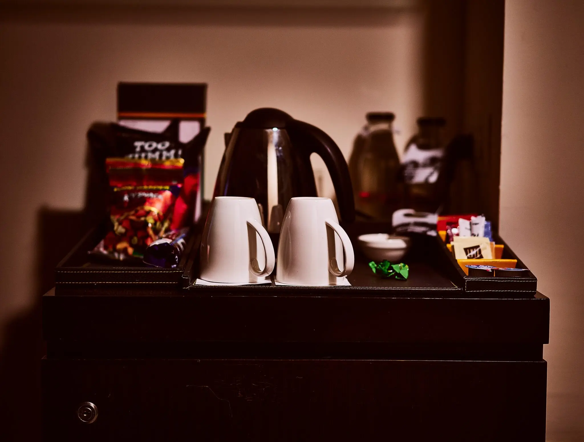 Pagan cientos de euros por un hotel burbuja y su desayuno de hospital se vuelve viral en redes 1 Moncloa hoteles burbuja españa