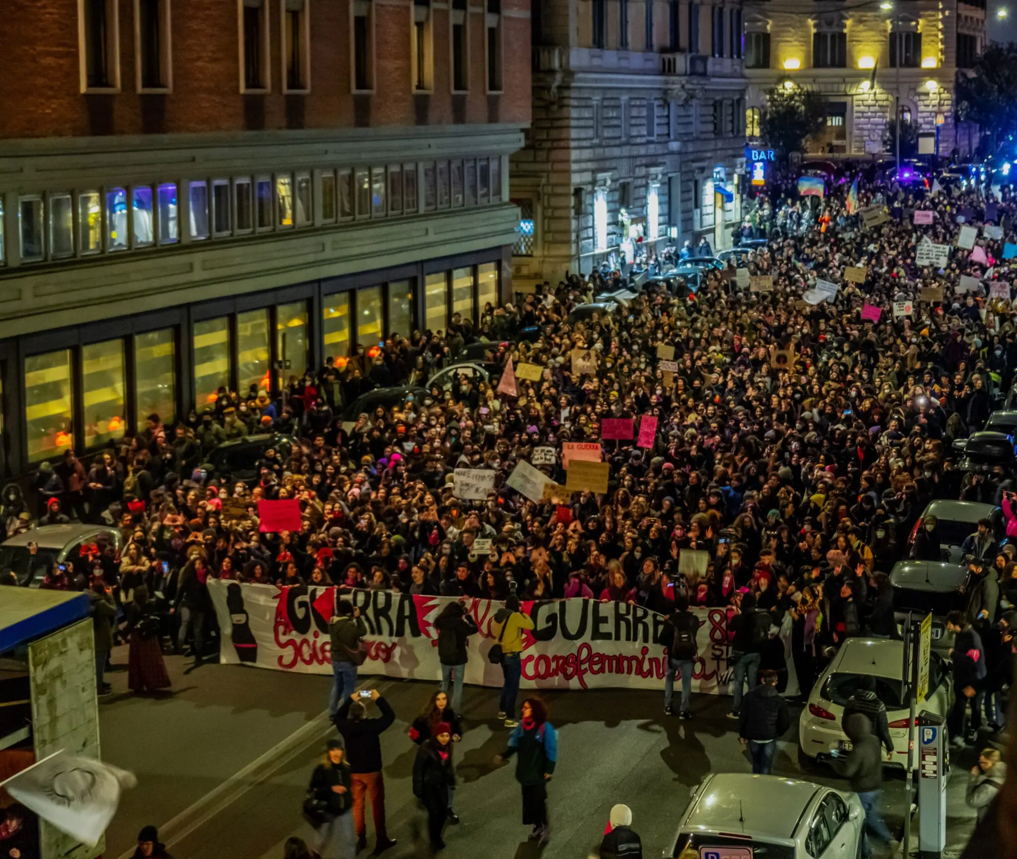 Por qué medio país sale este miércoles a la calle por Ceuta (y qué dice realmente el informe sobre Marruecos) Por qué medio país sale este miércoles a la calle por Ceuta (y qué dice realmente el informe sobre Marruecos)