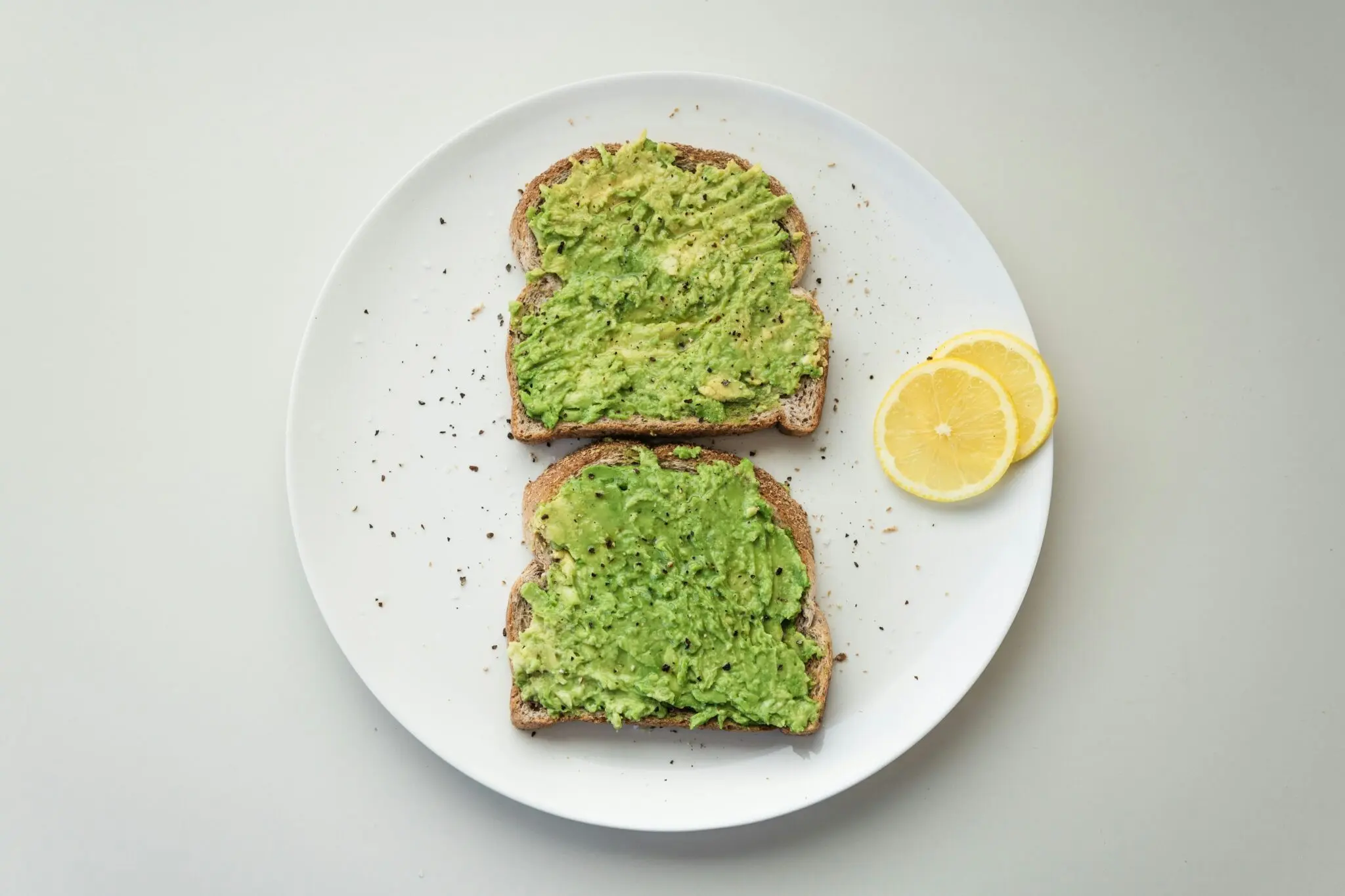 Prepara la marraqueta con palta de Pedro Pascal: el desayuno chileno viral en 5 minutos 1 Moncloa desayuno pedro pascal