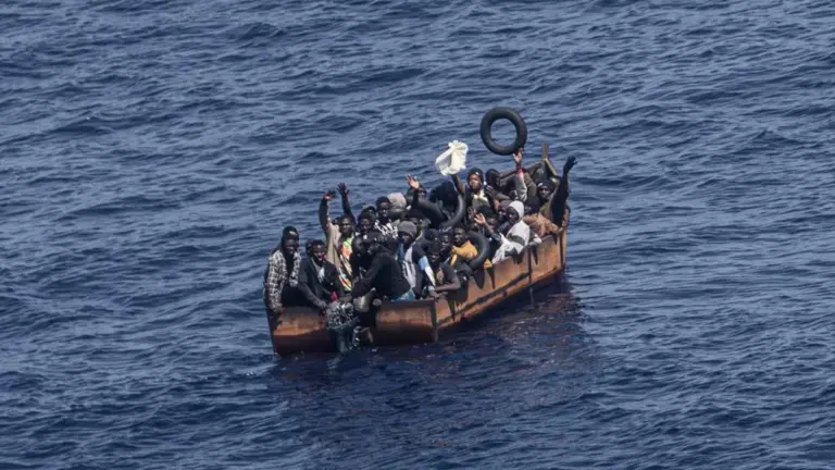 PP y Vox exhiben su pacto en las Corts: sintonía total salvo en financiación autonómica e inmigración