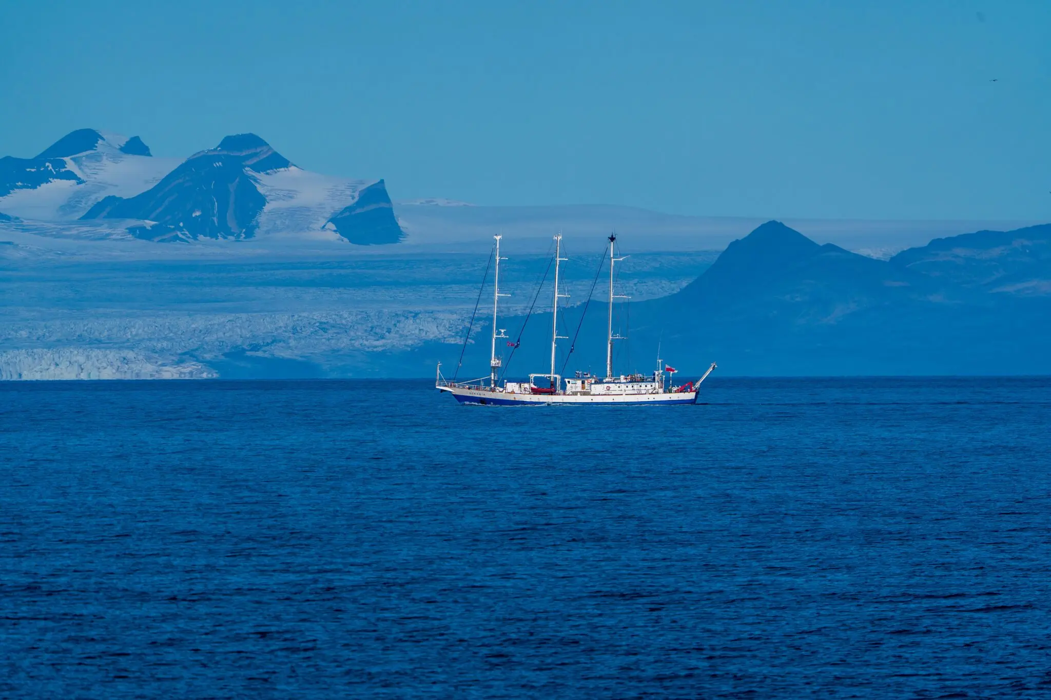 noruega-retencion-buque-ruso-svalbard-portada Noruega buque ruso Svalbard