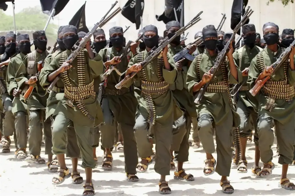 De apresar piratas en Somalia a pagarles el asilo: la encerrona legal que aterroriza a los mandos de Defensa 1 Moncloa piratas somalies Moncloa