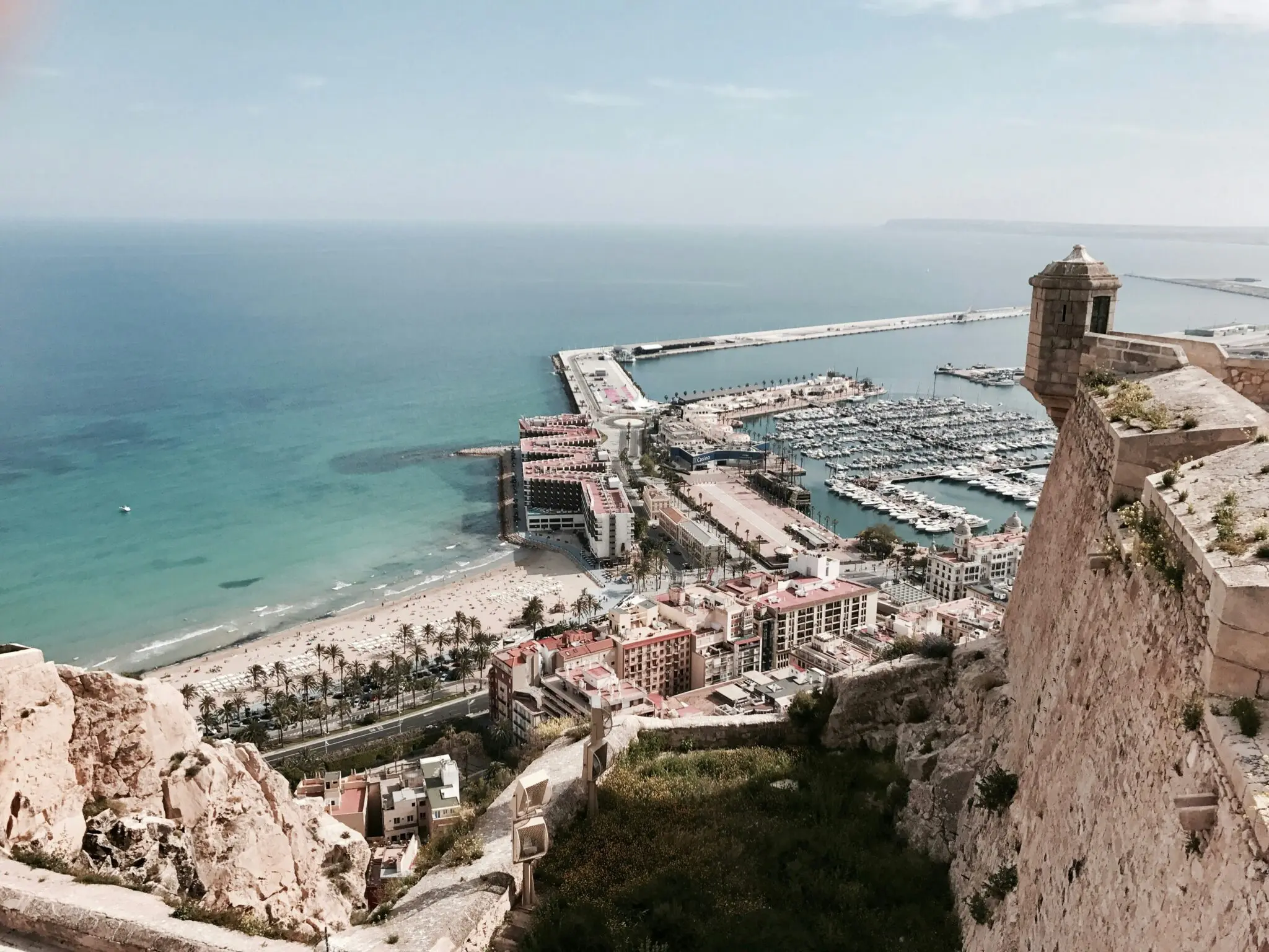 El Plan de Choque Ceuta moviliza 309 millones, eleva al 75% las bonificaciones y condiciona la agenda de Sumar 1 Moncloa 309 millones Ceuta