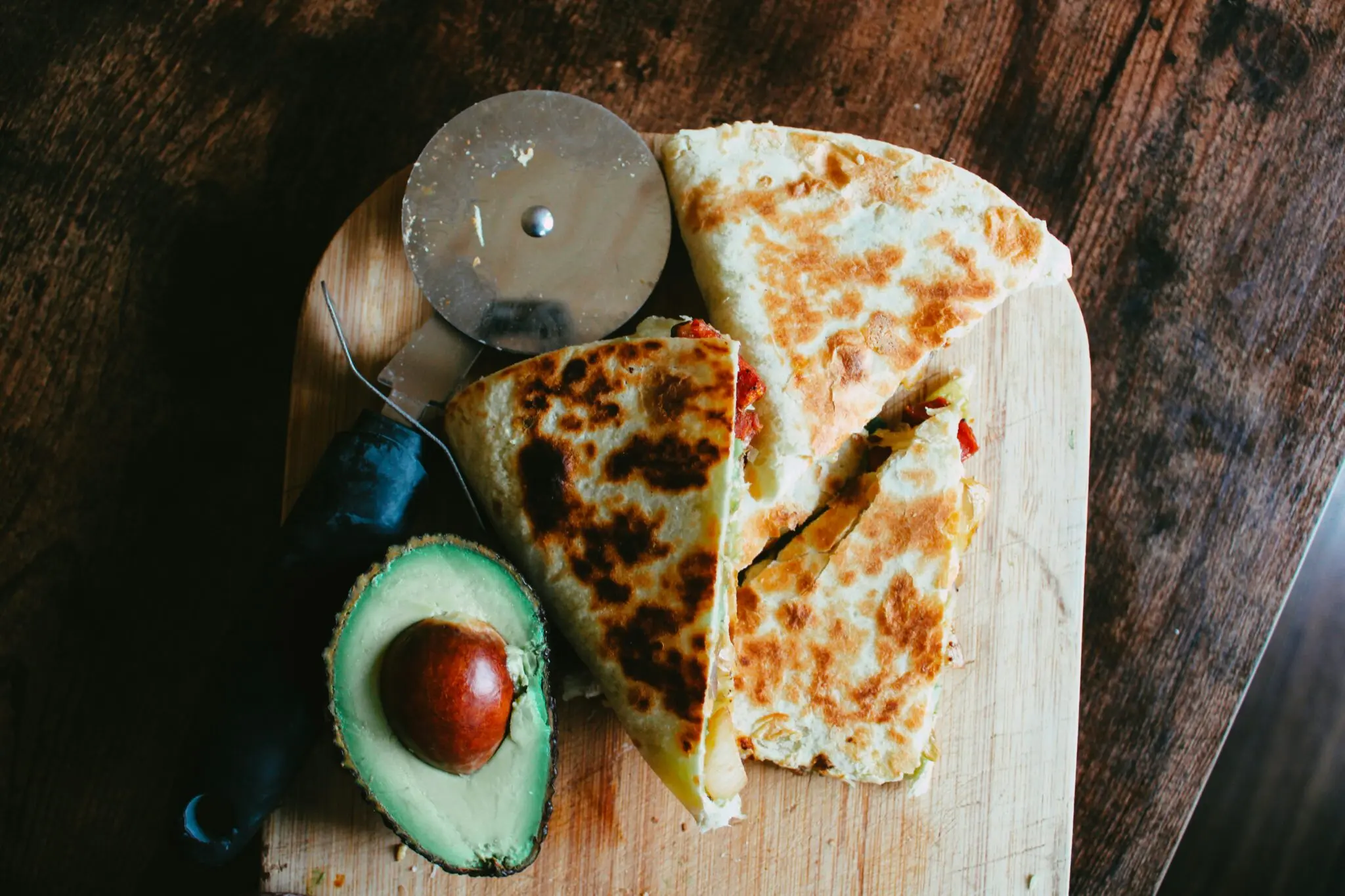tortilla-aguacate-queso-cottage-cena-10-portada tortilla de aguacate y queso cottage