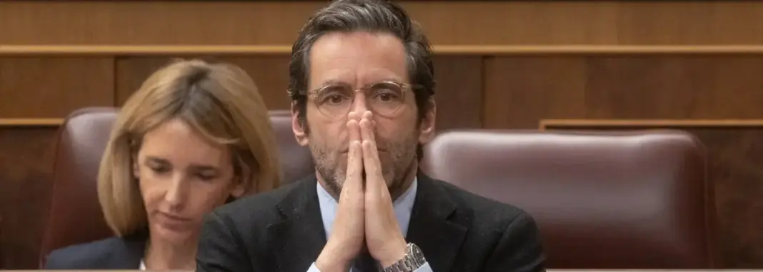 Cayetana Álvarez de Toledo y Borja Sémper en el Congreso de los Diputados Cayetana Álvarez de Toledo y Borja Sémper en el Congreso de los Diputados