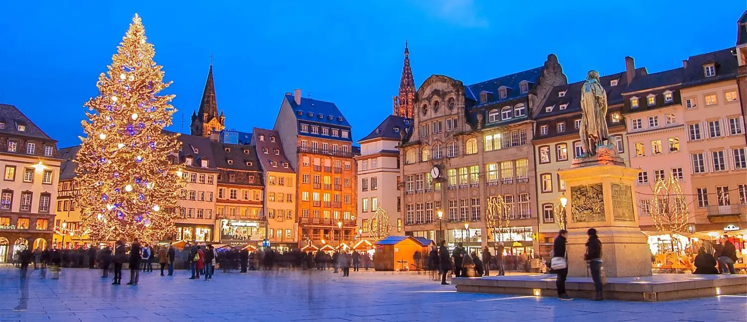 Oporto, Milán o Burdeos: cómo volar a los principales mercadillos navideños antes del pico de precios de diciembre Oporto, Milán o Burdeos: cómo volar a los principales mercadillos navideños antes del pico de precios de diciembre