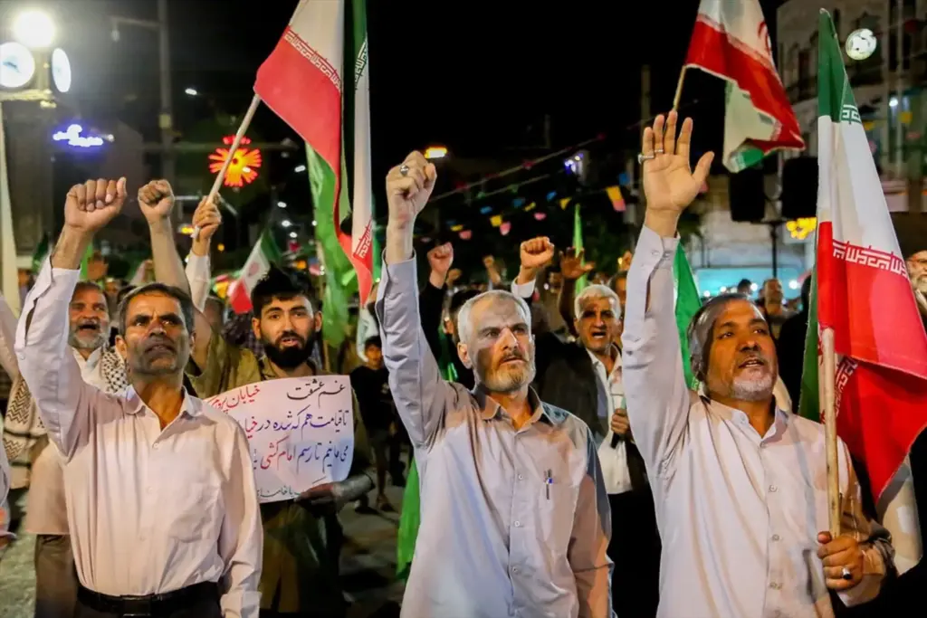 Irán infiltra cientos de cuentas falsas en las redes sociales israelíes para influir en las elecciones 1 Moncloa Manifestación pro gobierno en Irán