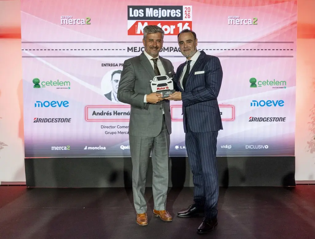 Premios Motor16 2026: una gala, en el 43 aniversario, que celebra la excelencia 11 Motor16 PREMIO BYD ALBERTO DE AZA Moncloa