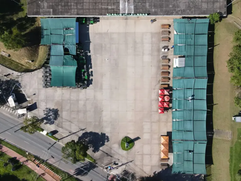 Choque institucional por la acampada de vivienda en Valencia: Delegación del Gobierno rechaza el desalojo