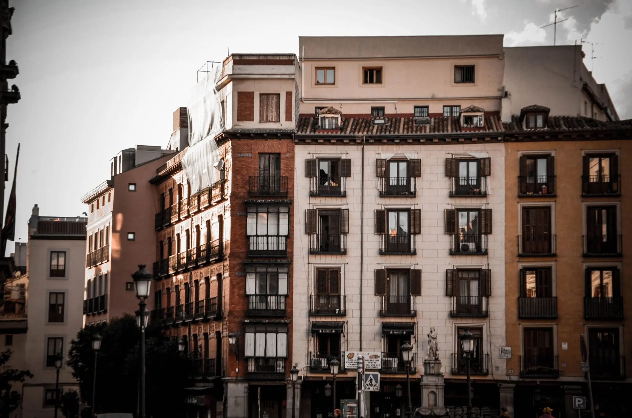 Las inmobiliarias gallegas alertan de la retirada masiva de pisos en alquiler por los decretos de vivienda del Gobierno 1 Moncloa vivienda Galicia