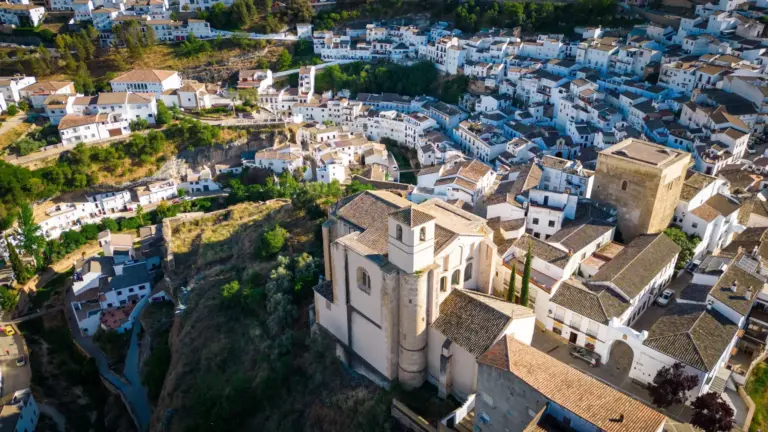 Muere un joven de 21 años apuñalado en un local de ocio de Cúllar Vega (Granada)