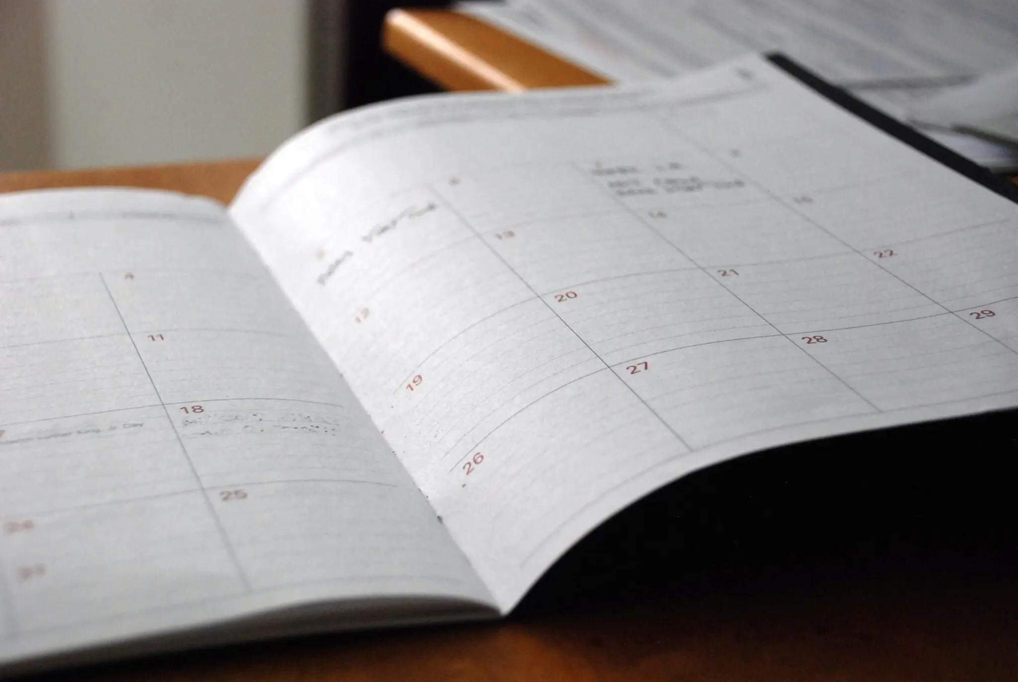 Calendario escolar y días lectivos: por qué el 2 de noviembre no es lectivo en ocho comunidades 1 Moncloa festivos autonómicos educación