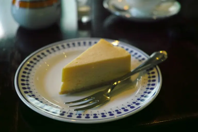 El cheesecake de mandarina sin horno que conquista: cremoso, cítrico y listo en 15 minutos