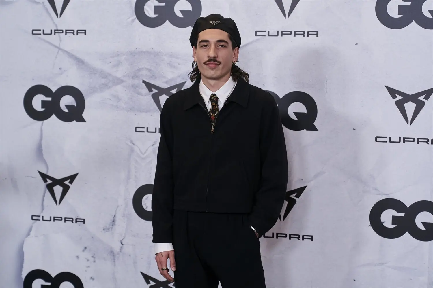_futbolista_hector_bellerin_photocall_xxi_edicion_premios_gq_espana_hombres El periodista Héctor Bellerín en los premios CQ. Agencias.
