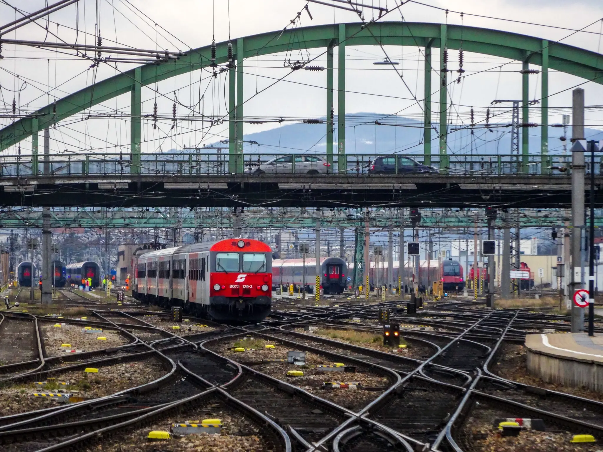 Semaf convoca una huelga de 24 horas en Renfe el 29 de octubre: Rodalies de Catalunya, afectada 1 Moncloa huelga de maquinistas