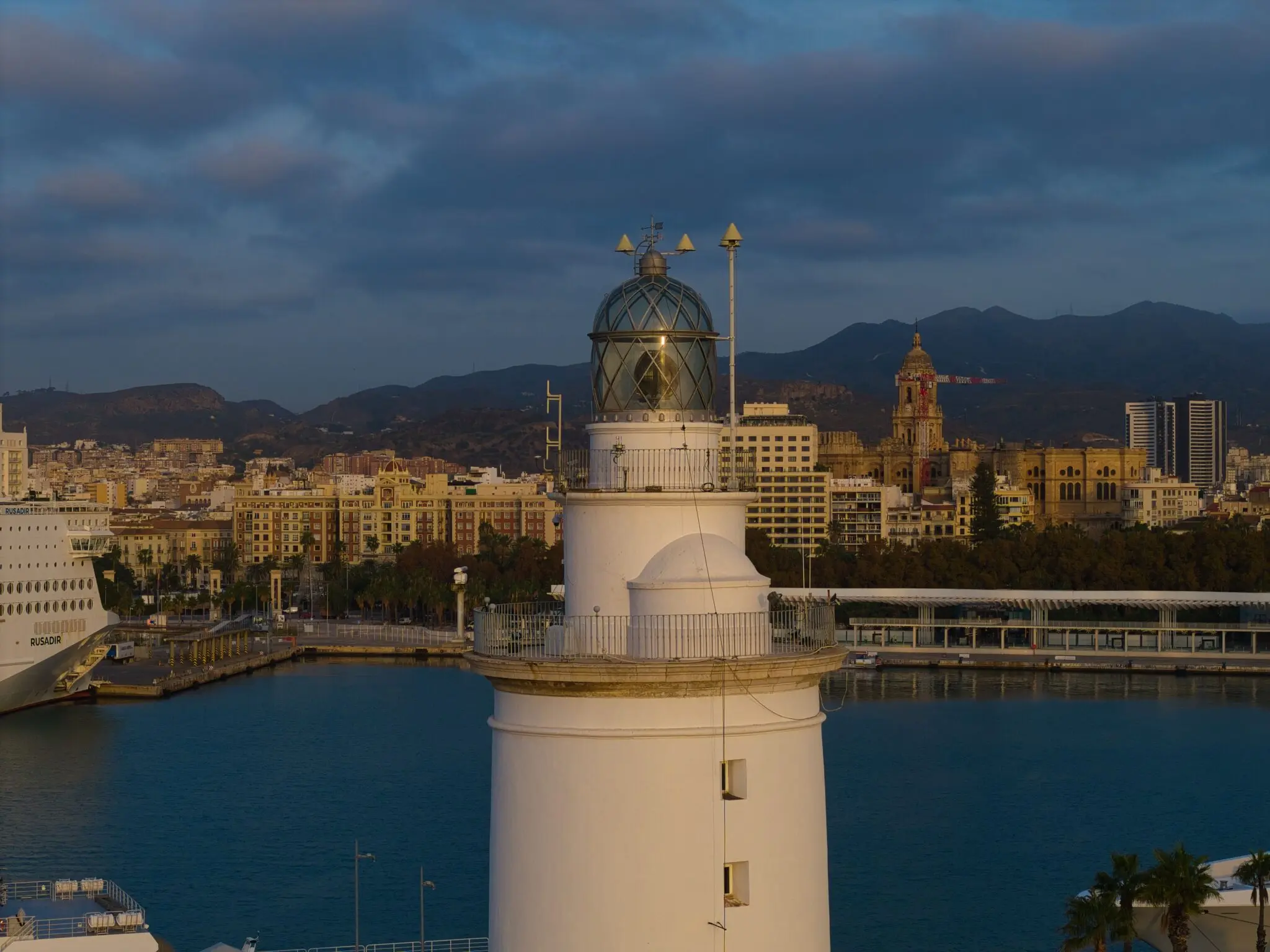 Málaga lidera la recaudación del Impuesto de Sociedades en Andalucía gracias a su tejido empresarial 1 Moncloa recaudación fiscal Andalucía