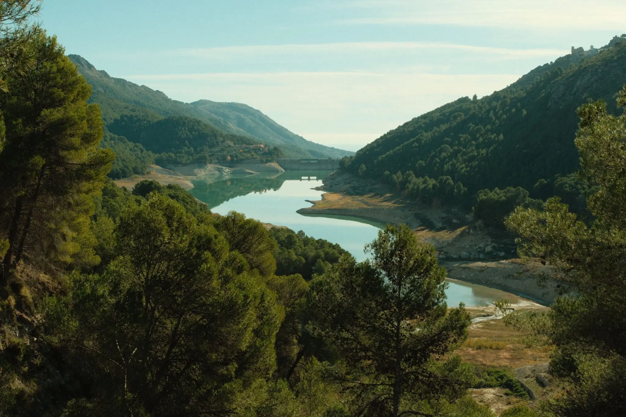 Trece proyectos compiten por instalar megabaterías hidroeléctricas reversibles en los ríos de Ourense 1 Moncloa centrales reversibles