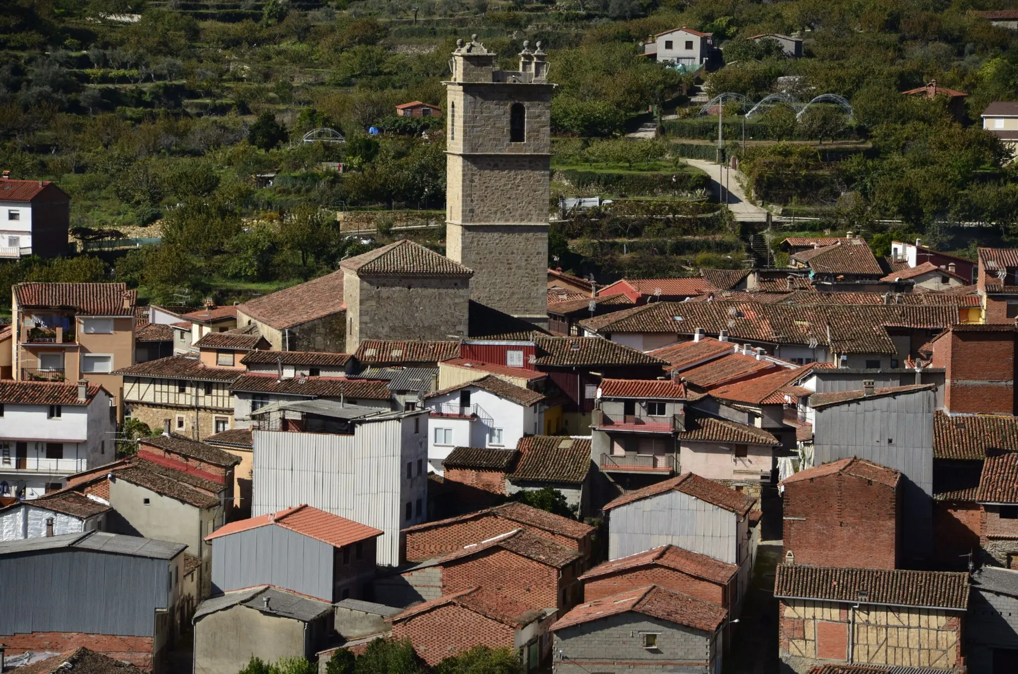 Ourense, la provincia con la tasa de empleo más baja de España: solo cuatro de cada diez mayores de 16 años trabajan 1 Moncloa tasa de actividad Ourense