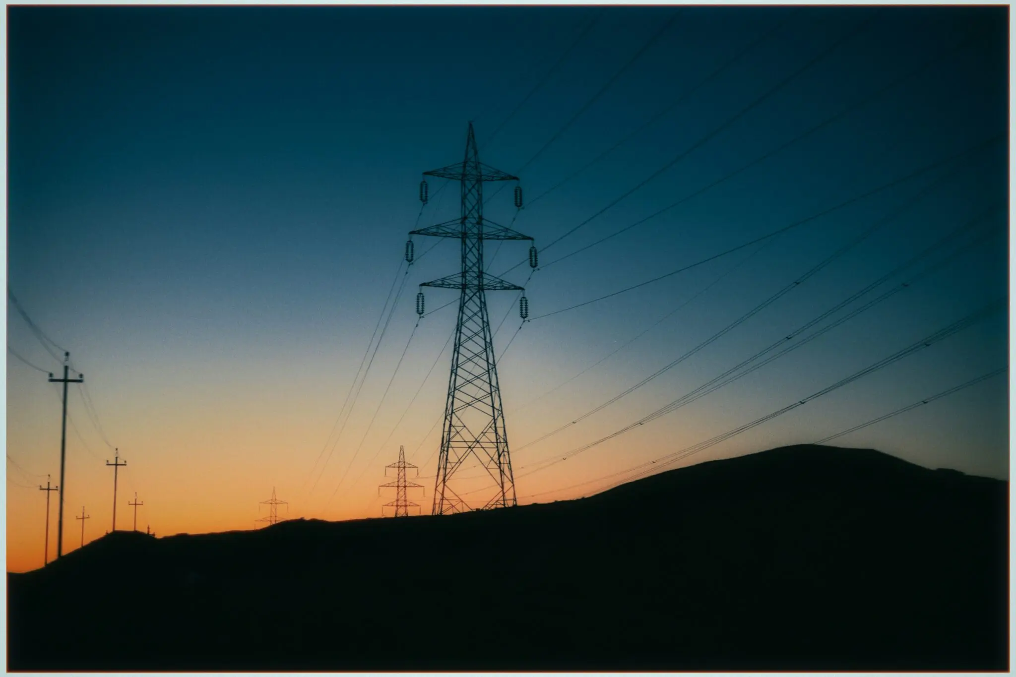El Departamento de Energía inyecta 1.000 millones en la red eléctrica para sostener la inteligencia artificial 1 Moncloa centros de datos consumo eléctrico